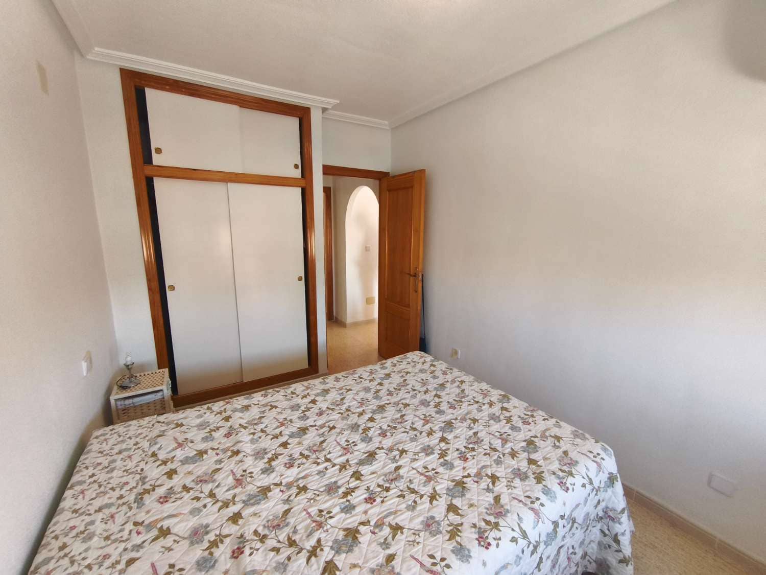 2 bedroom Beach Apartment for sale in Orihuela with garage - € 149,999 (Ref: 9939377)