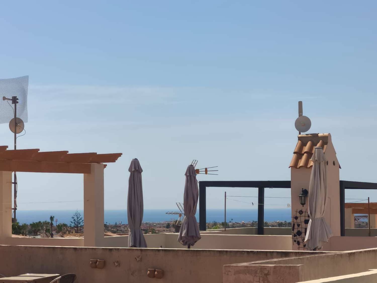 2 bedroom Beach Apartment for sale in Orihuela with garage - € 149,999 (Ref: 9939377)
