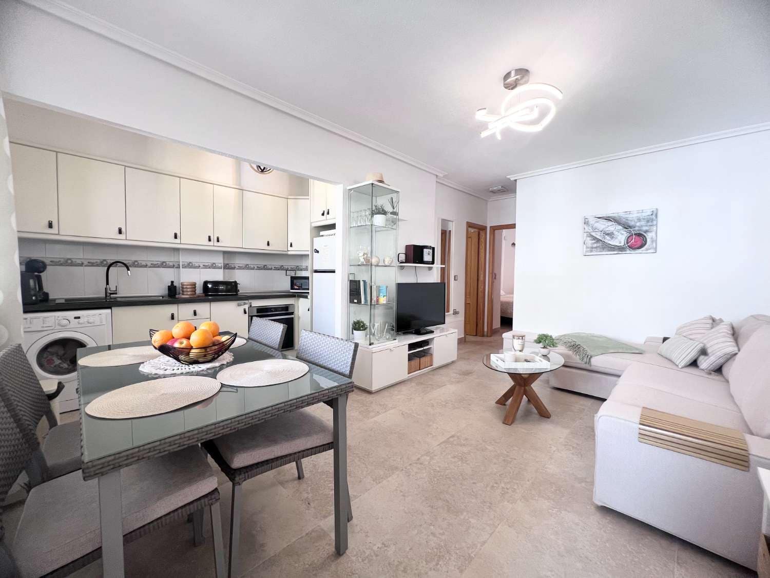 2 bedroom Beach Apartment for sale in Orihuela with pool - € 169,000 (Ref: 9947005)