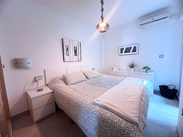 2 soverom Strandleiligheter til salgs i Orihuela med svømmebasseng - € 159 000 (Ref: 9947005)
