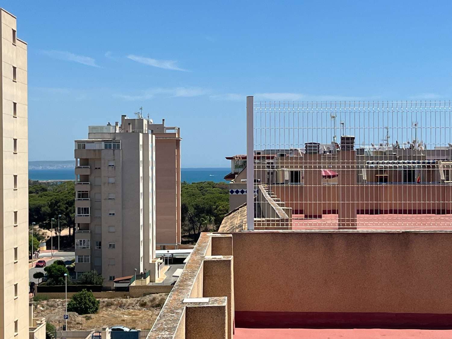 2 sovrum Lägenhet till salu i Guardamar del Segura med garage - 230 000 € (Ref: 9949207)