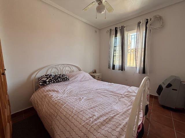 Piso de 3 habitaciones en Orihuela en venta - 239.000 € (Ref: 9949208)