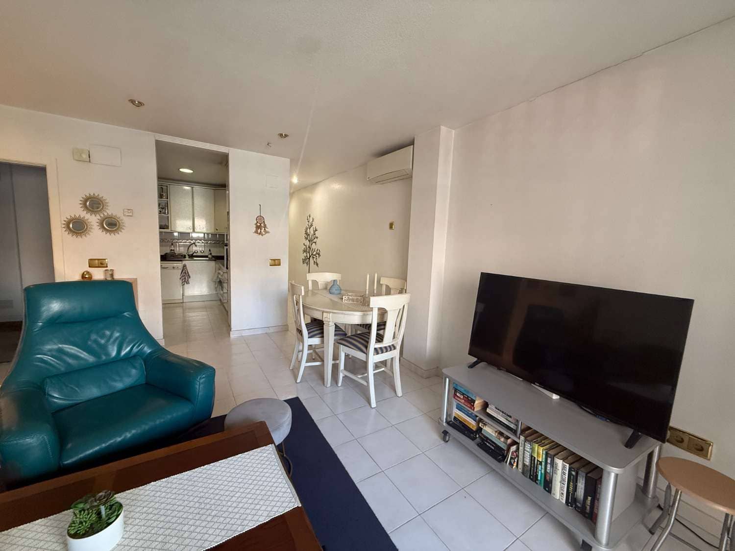 Piso de 2 habitaciones en Torrevieja en venta - 145.000 € (Ref: 9949209)