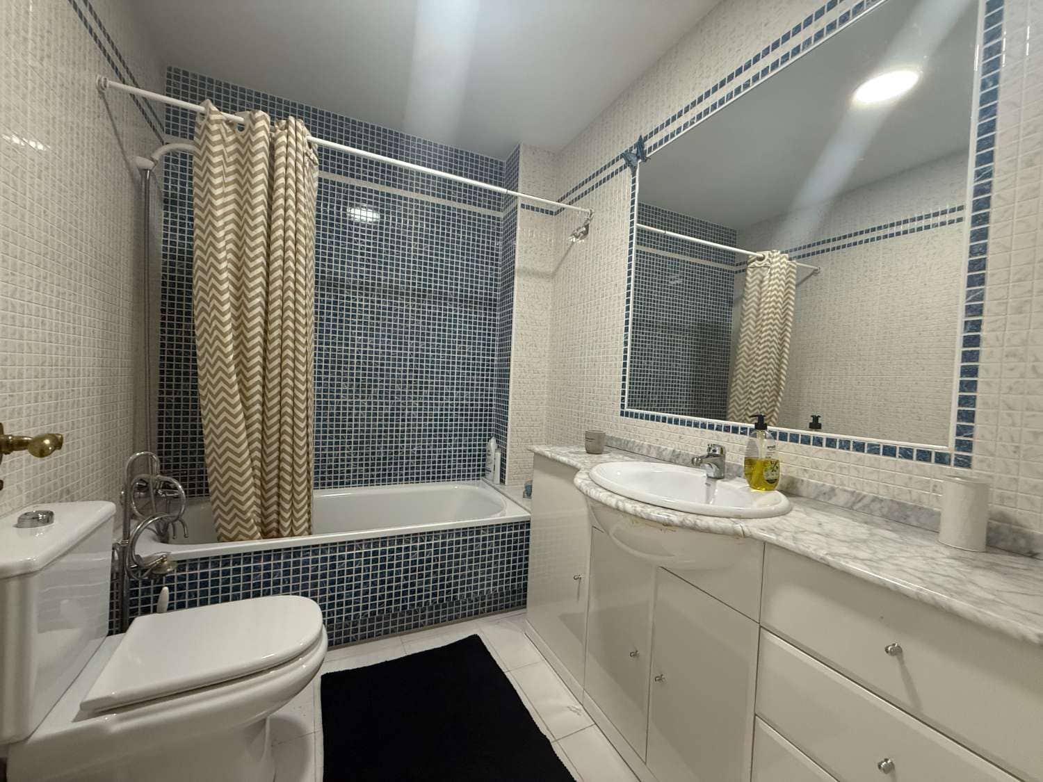 Piso de 2 habitaciones en Torrevieja en venta - 145.000 € (Ref: 9949209)