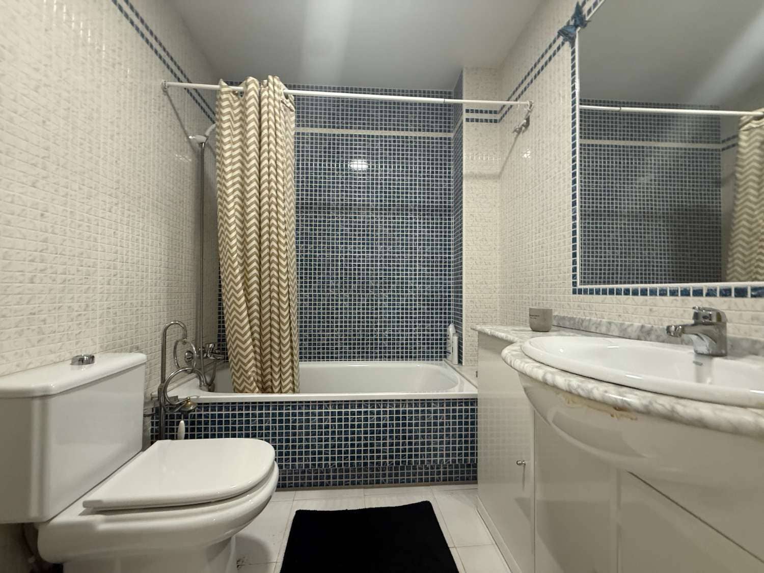Piso de 2 habitaciones en Torrevieja en venta - 145.000 € (Ref: 9949209)