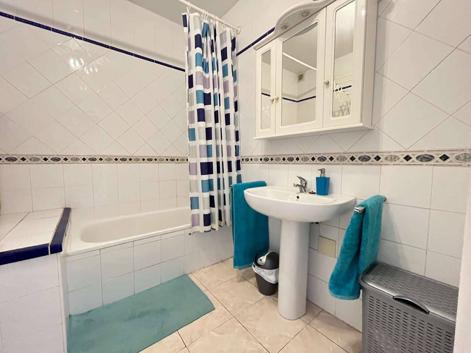2 Zimmer Reihenhaus zu verkaufen in Orihuela mit Pool - 179.900 € (Ref: 9951059)