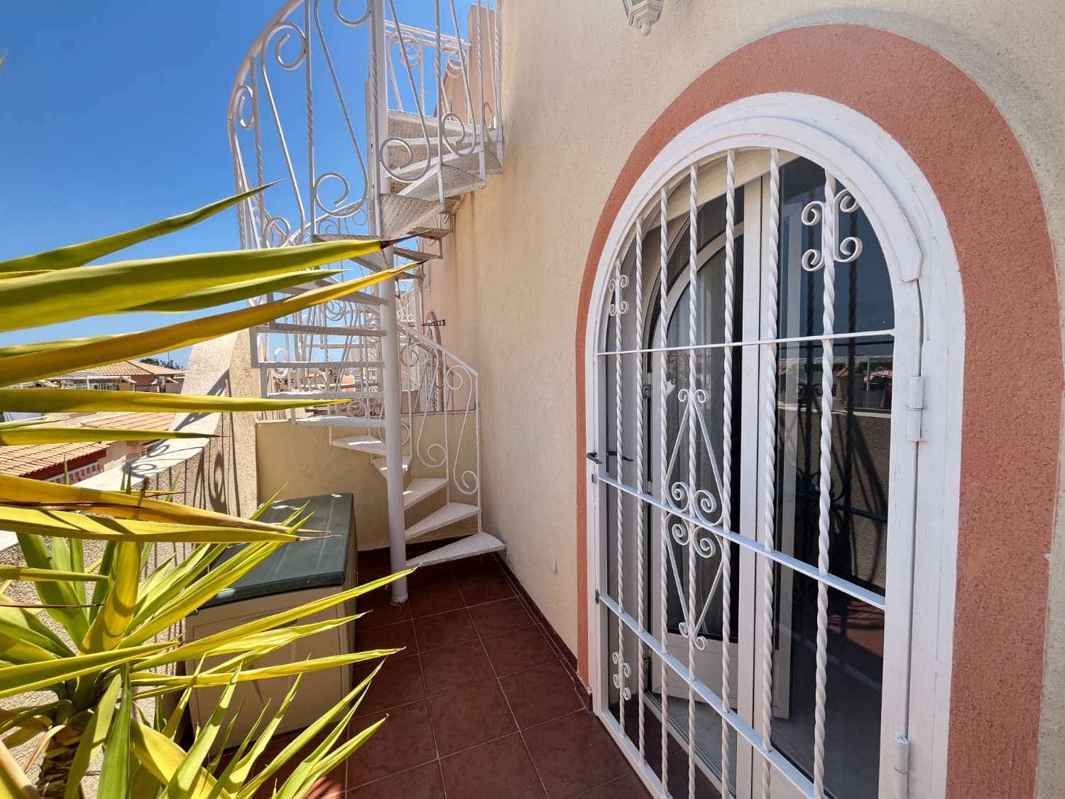 2 Zimmer Reihenhaus zu verkaufen in Orihuela mit Pool - 179.900 € (Ref: 9951059)