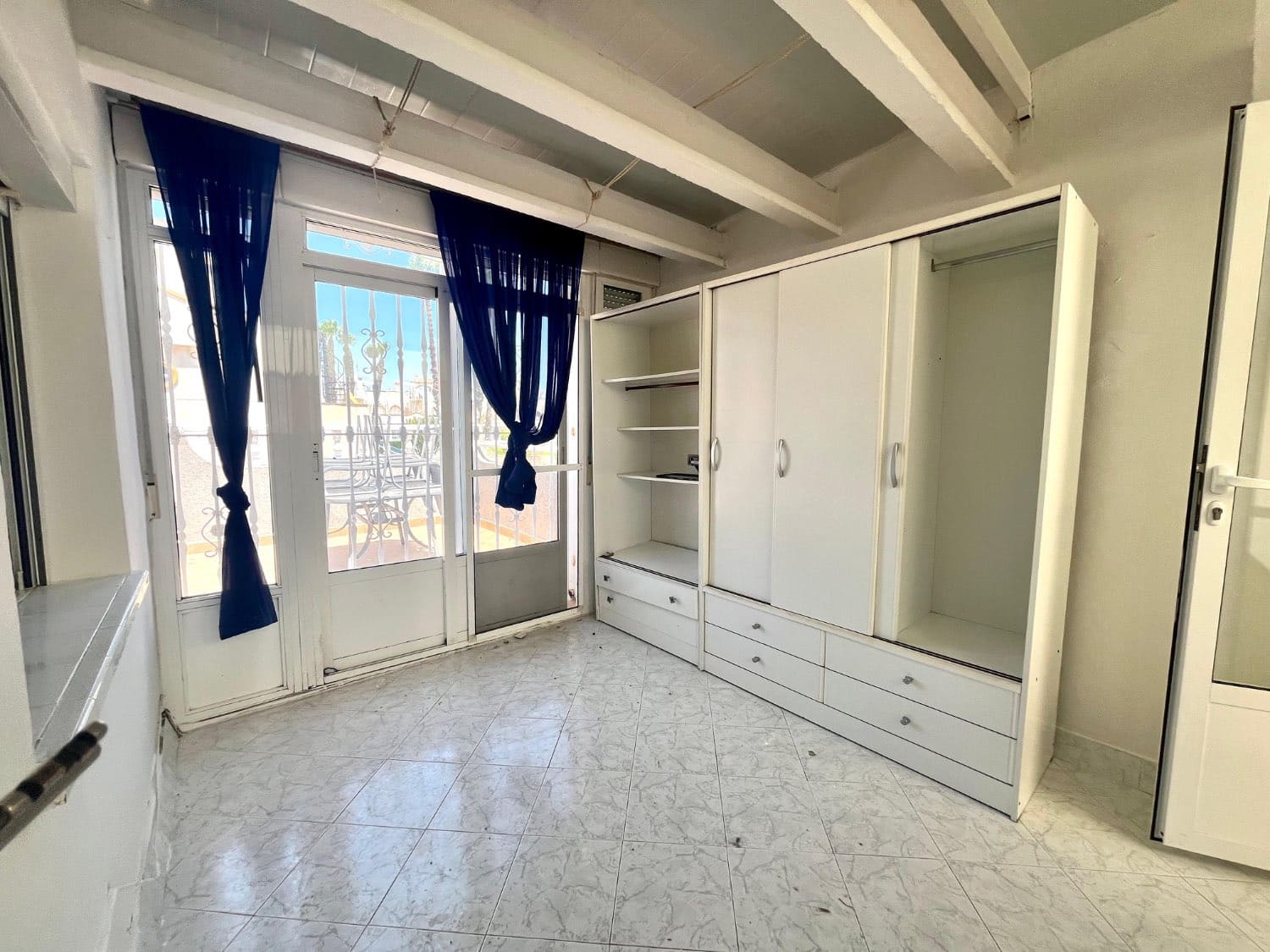 3 bedroom Flat for sale in Orihuela with pool - € 155,000 (Ref: 9953752)
