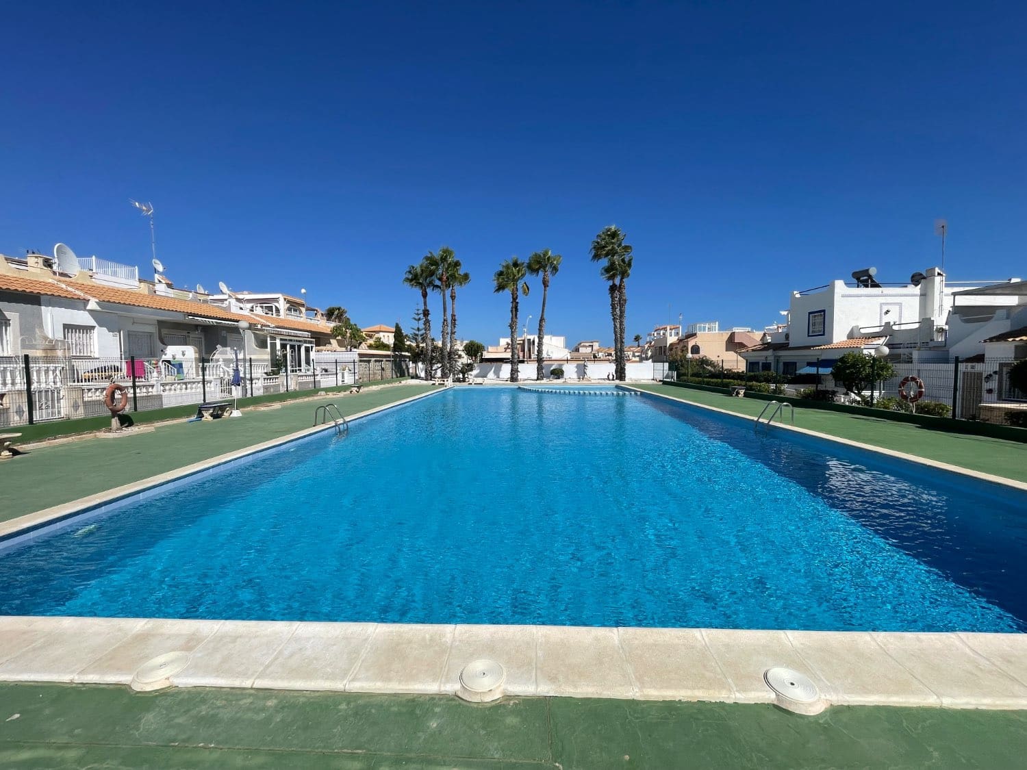 3 bedroom Flat for sale in Orihuela with pool - € 155,000 (Ref: 9953752)