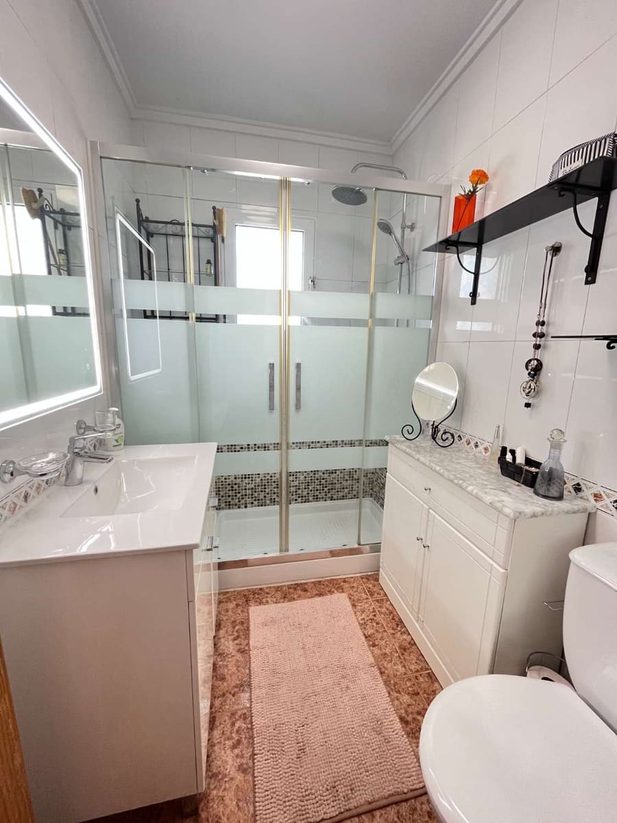3 bedroom Flat for sale in Orihuela with pool - € 239,000 (Ref: 9956810)