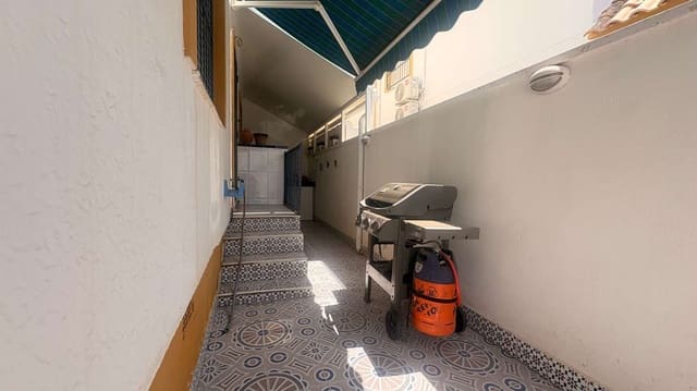 3 bedroom Flat for sale in Orihuela with pool - € 239,000 (Ref: 9956810)