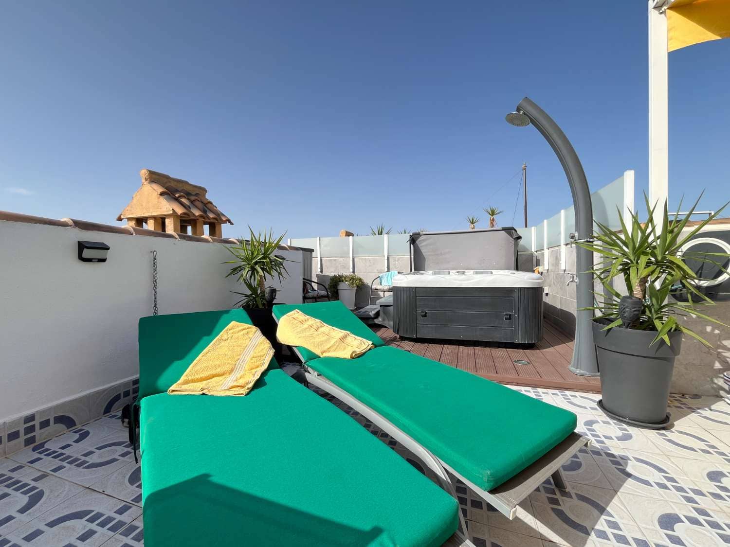 2 slaapkamer Appartement te koop in Orihuela met zwembad garage - € 195.000 (Ref: 9959215)