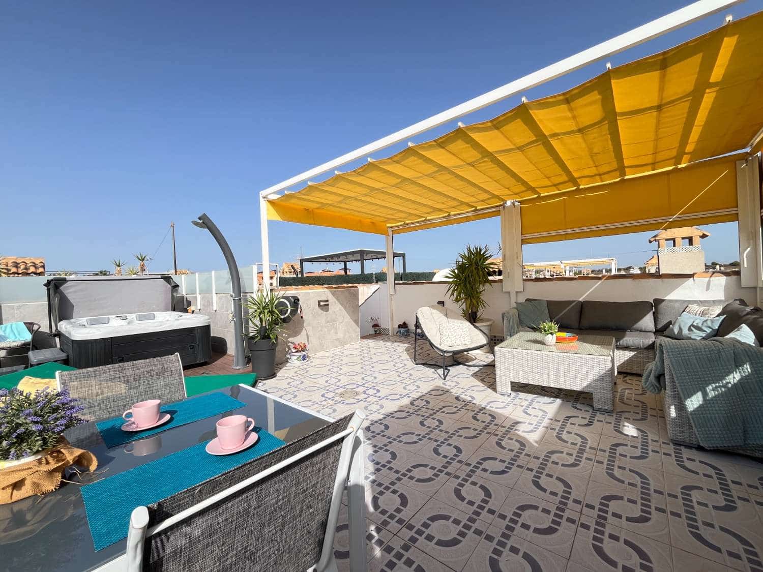 2 slaapkamer Appartement te koop in Orihuela met zwembad garage - € 195.000 (Ref: 9959215)
