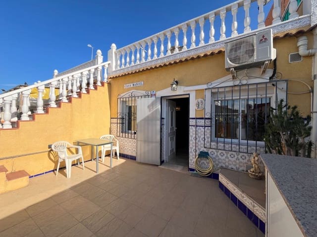 2 makuuhuone Bungalow myytävänä paikassa Torrevieja - 147 000 € (Ref: 9959216)