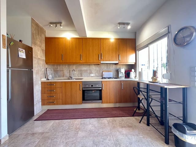 2 makuuhuone Bungalow myytävänä paikassa Torrevieja - 147 000 € (Ref: 9959216)