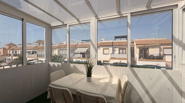 2 camera da letto Appartamento sulla Spiaggia in vendita in Orihuela con piscina - 169.000 € (Rif: 9962051)