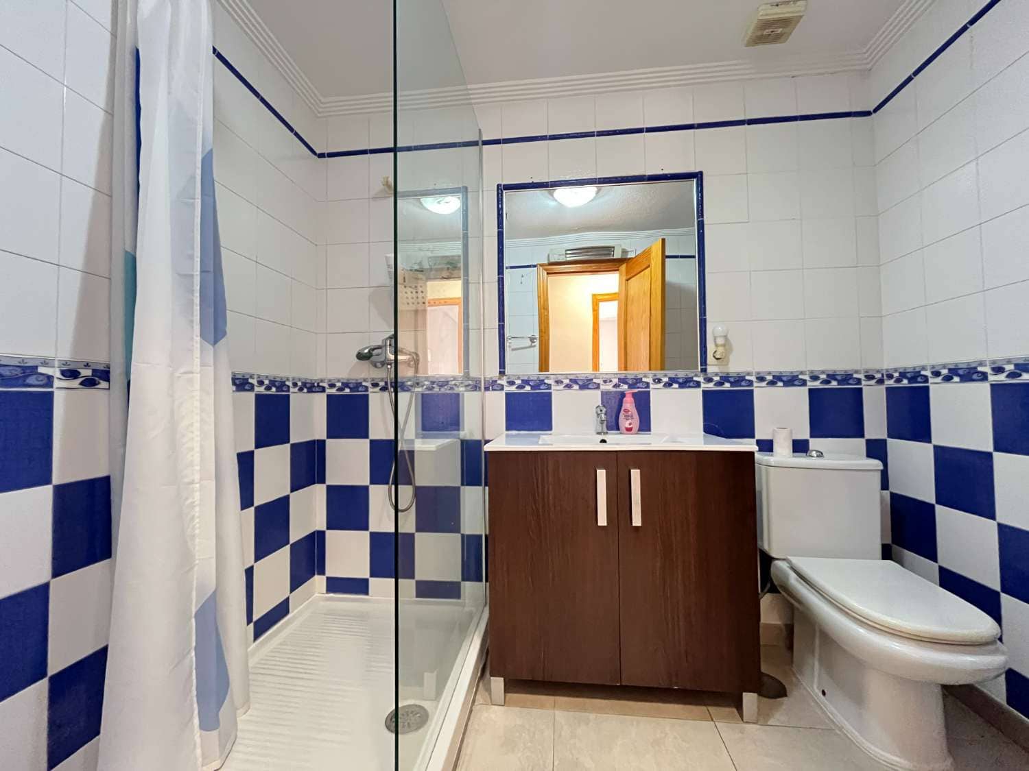2 soveværelse Strandlejlighed til salg i Playa Flamenca med swimmingpool - € 165.000 (Ref: 9969235)