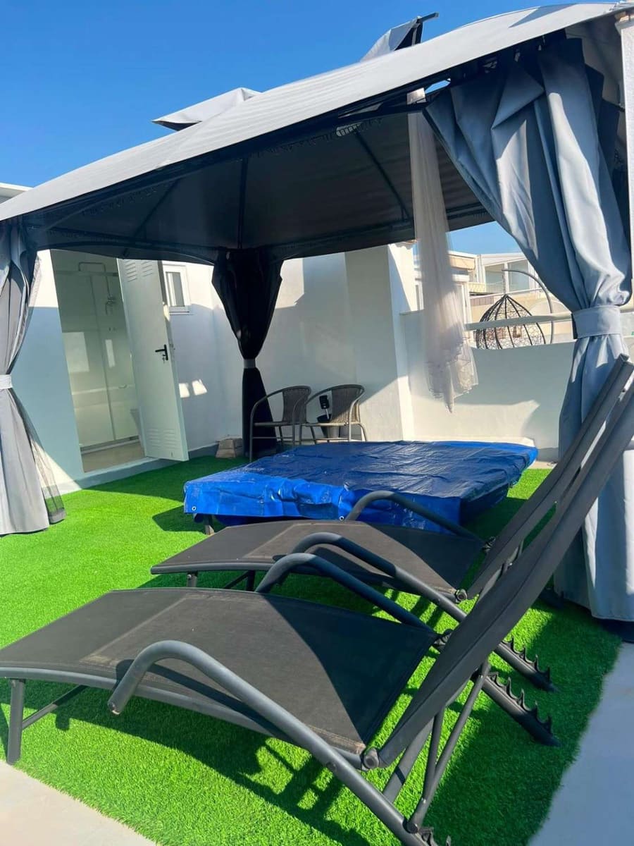 Pareado de 2 habitaciones en Orihuela en venta con piscina - 169.000 € (Ref: 9974695)