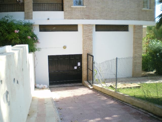 Garage zu verkaufen in Orihuela - 12.000 € (Ref: 9984421)