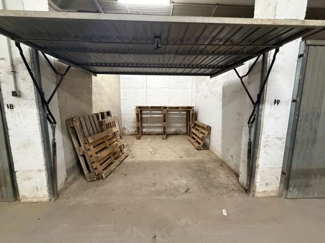 Garage for sale in Villamartin, Orihuela - € 12,000 (Ref: 9984421)