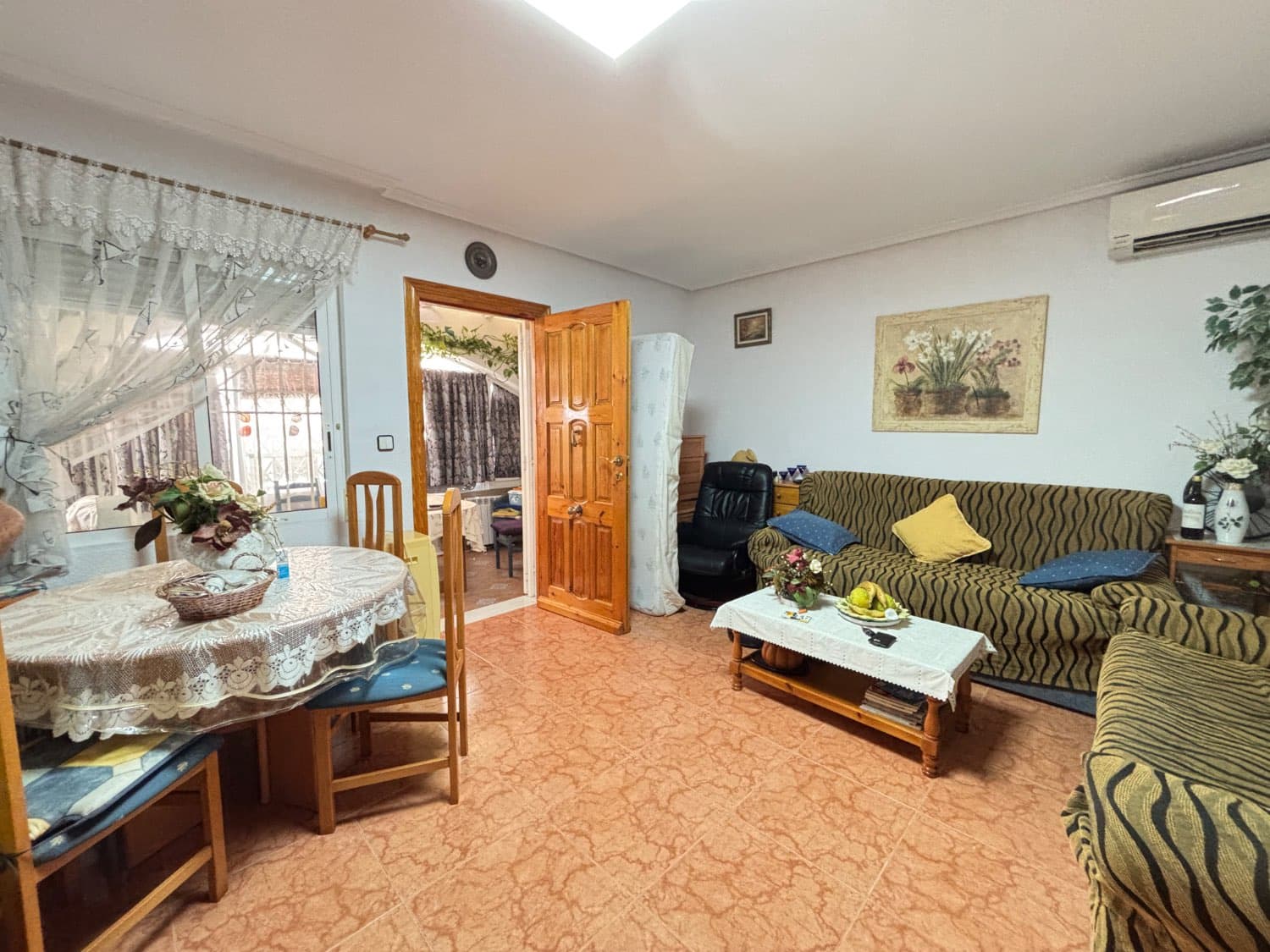 Bungalow de 2 habitaciones en Orihuela en venta con piscina - 214.000 € (Ref: 9984422)