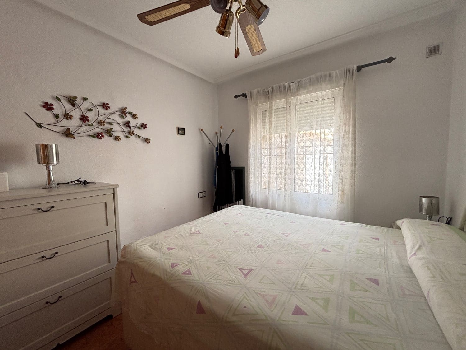 Bungalow de 2 habitaciones en Orihuela en venta con piscina - 214.000 € (Ref: 9984422)