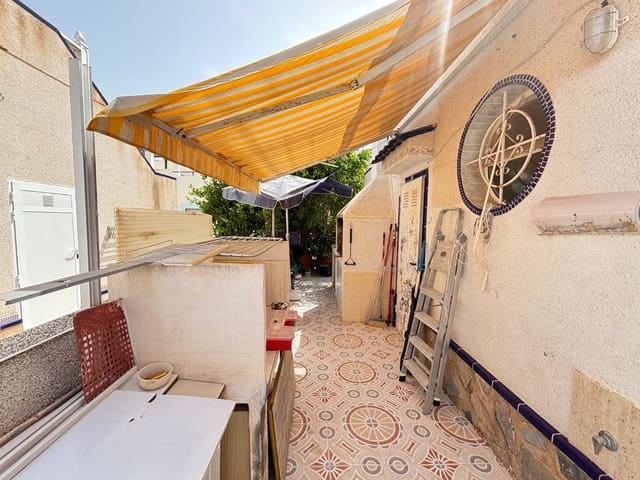 2 soveværelse Bungalow til salg i Orihuela med swimmingpool - € 214.000 (Ref: 9984422)