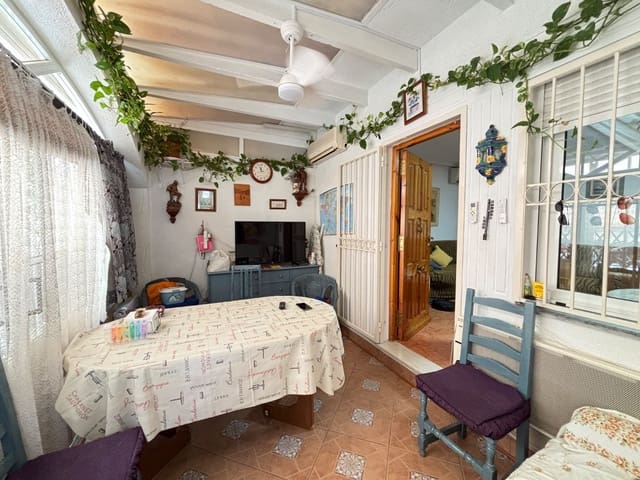 2 soveværelse Bungalow til salg i Orihuela med swimmingpool - € 214.000 (Ref: 9984422)