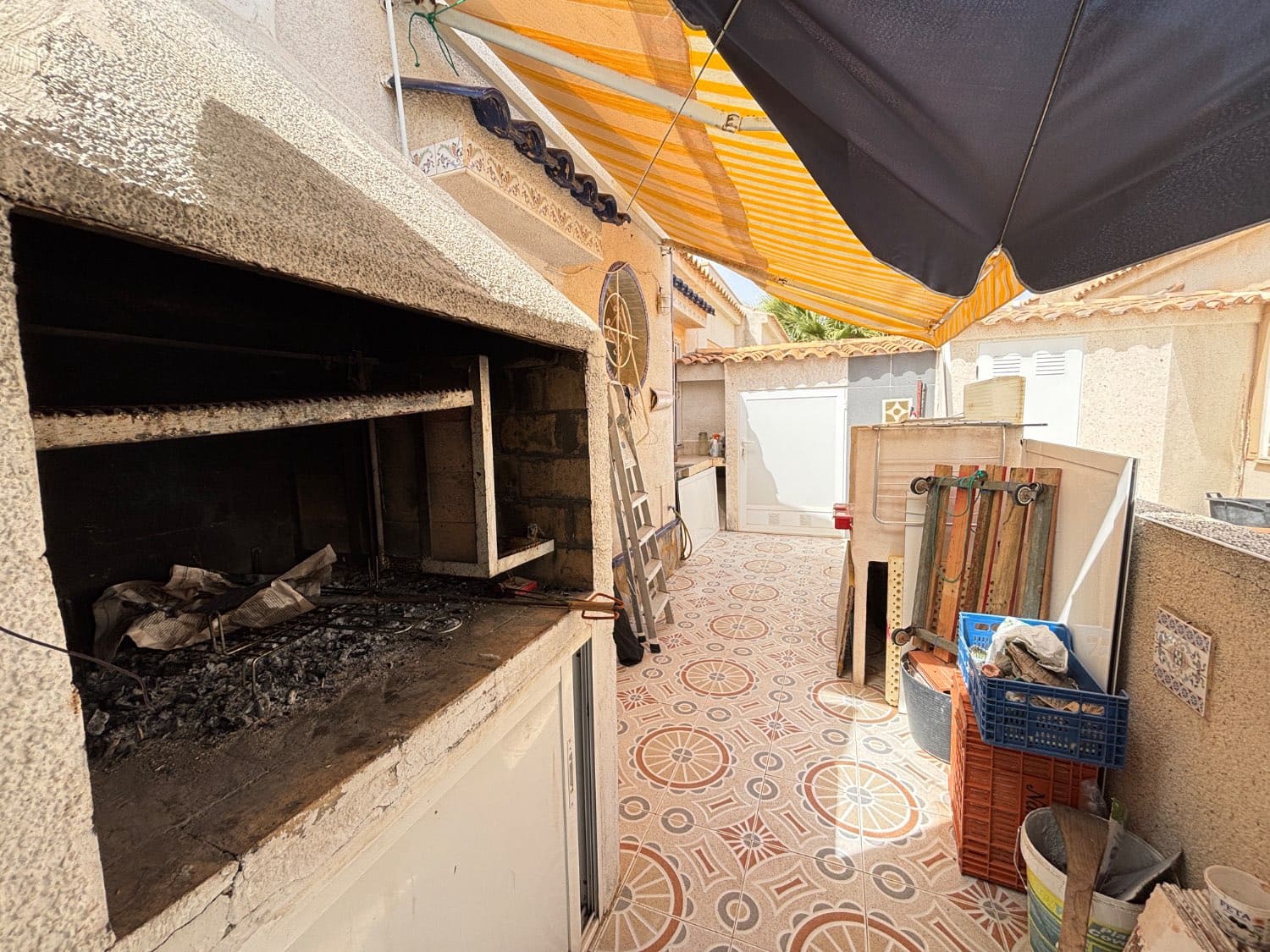 Bungalow de 2 habitaciones en Orihuela en venta con piscina - 214.000 € (Ref: 9984422)