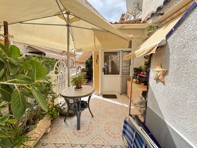 2 soveværelse Bungalow til salg i Orihuela med swimmingpool - € 214.000 (Ref: 9984422)