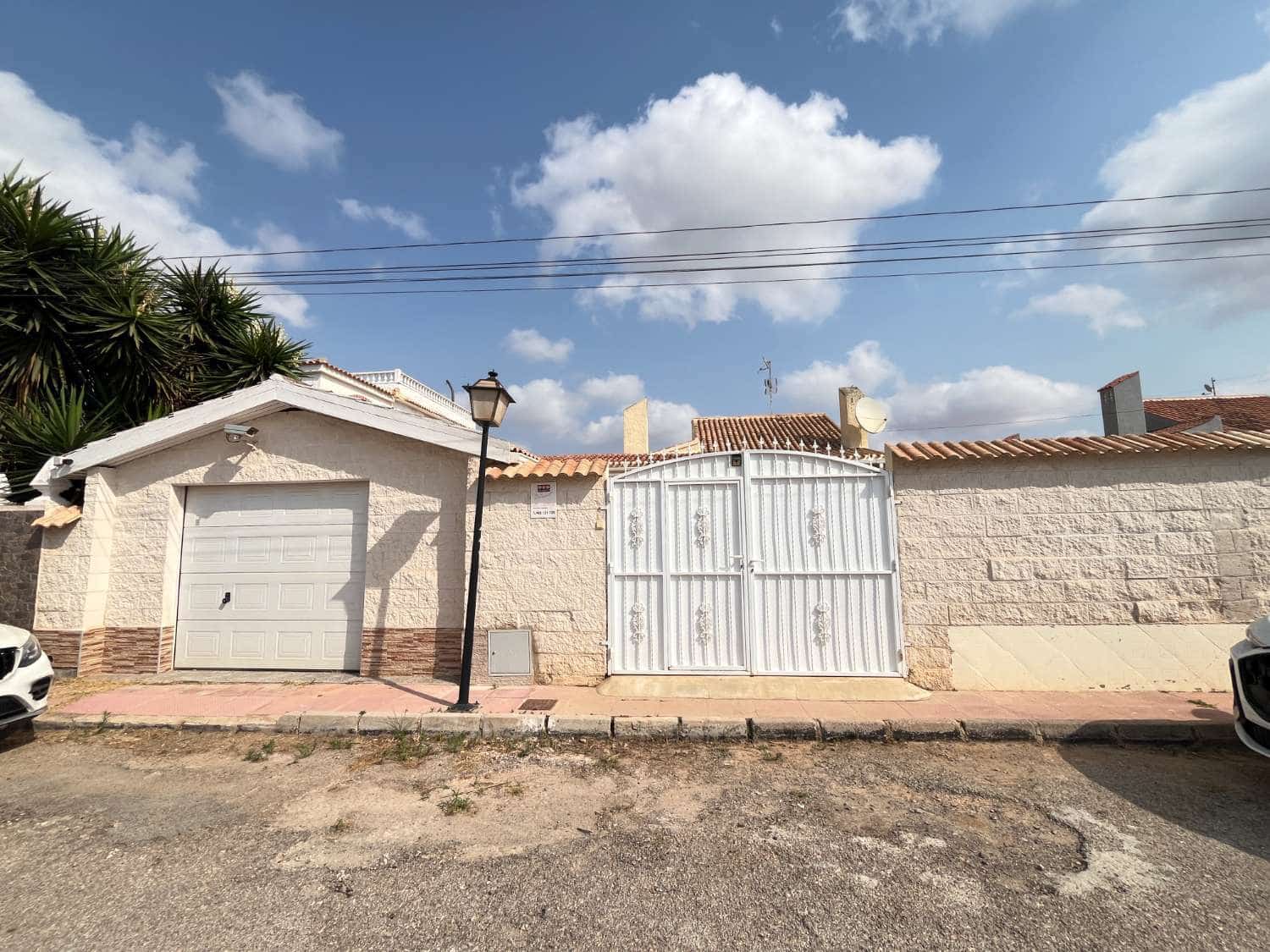 2 bedroom Villa for sale in Orihuela with pool garage - € 385,000 (Ref: 9990224)