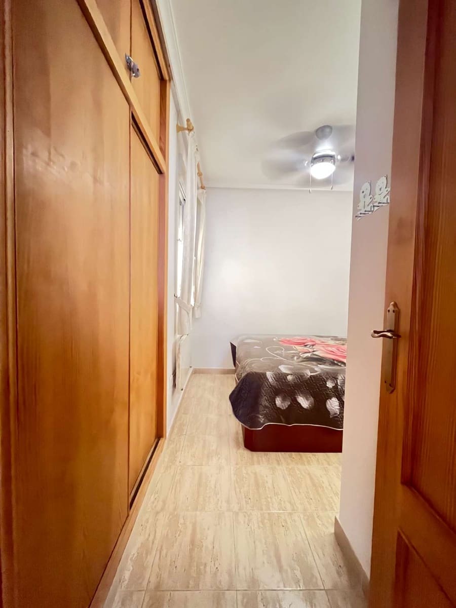 2 sypialnia Apartament przy plaży na sprzedaż w Orihuela z basenem - 155 000 € (Ref: 9993847)
