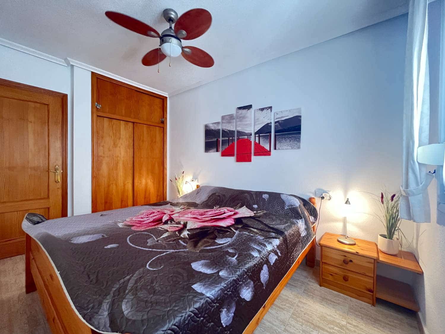 2 sypialnia Apartament przy plaży na sprzedaż w Orihuela z basenem - 155 000 € (Ref: 9993847)