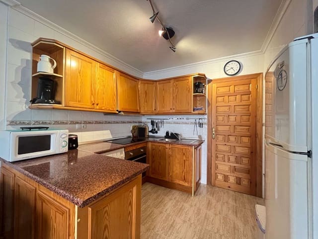 2 sypialnia Apartament przy plaży na sprzedaż w Orihuela z basenem - 155 000 € (Ref: 9993847)