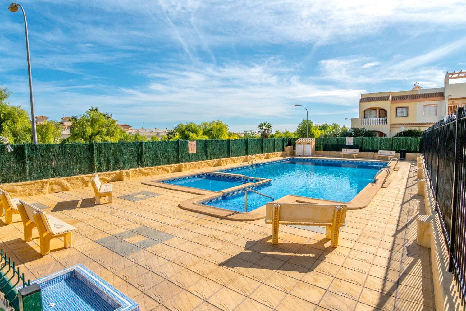 2 sypialnia Apartament przy plaży na sprzedaż w Orihuela z basenem - 155 000 € (Ref: 9993847)