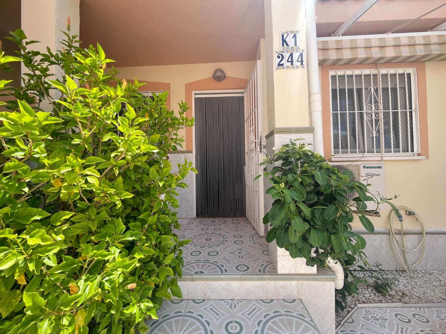 2 sypialnia Apartament przy plaży na sprzedaż w Orihuela z basenem - 155 000 € (Ref: 9993847)