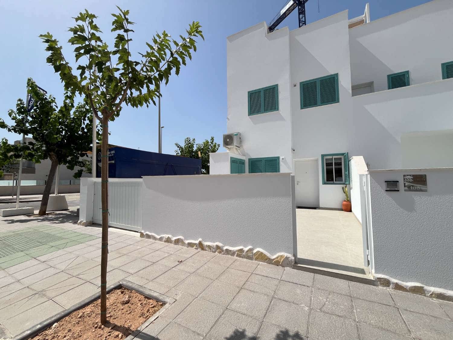 Apartamento en Pilar de la Horadada en venta con piscina - 375.000 € (Ref: 9993848)
