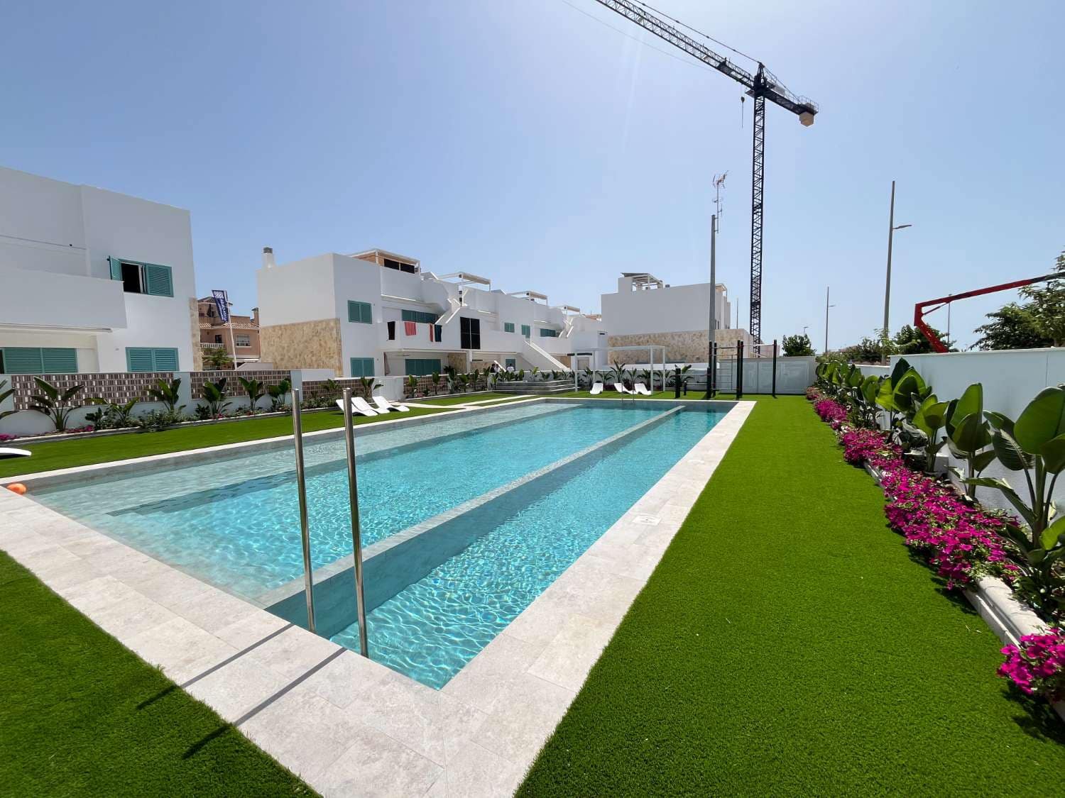 Apartamento en Pilar de la Horadada en venta con piscina - 375.000 € (Ref: 9993848)