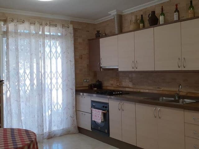 8 bedroom Villa for sale in Moralet with pool garage - € 735,000 (Ref: 7771998)