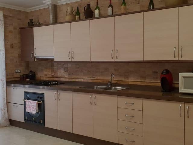 8 bedroom Villa for sale in Moralet with pool garage - € 735,000 (Ref: 7771998)