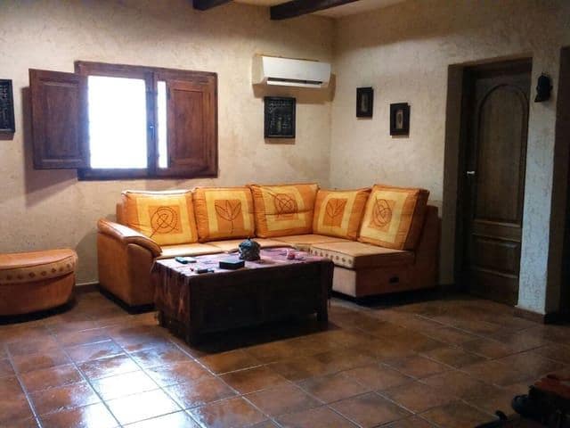 8 bedroom Villa for sale in Moralet with pool garage - € 735,000 (Ref: 7771998)