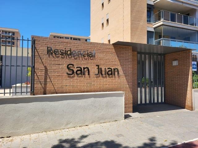 3 soverom Leilighet til salgs i Playa de San Juan, Alicante by med svømmebasseng garasje - € 455 000 (Ref: 8577131)