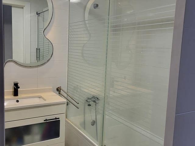 3 soverom Leilighet til salgs i Playa de San Juan, Alicante by med svømmebasseng garasje - € 455 000 (Ref: 8577131)