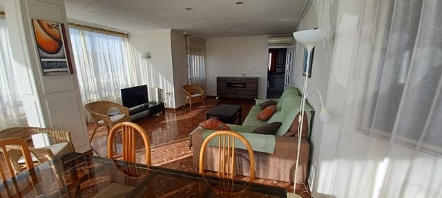 4 soverom Leilighet til salgs i Cabo de las Huertas, Alicante by med svømmebasseng garasje - € 560 000 (Ref: 8776757)