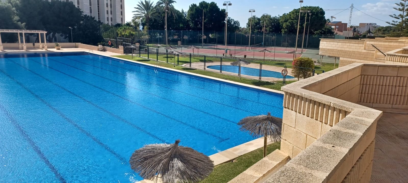 4 soveværelse Lejlighed til salg i Alicante by med swimmingpool garage - € 560.000 (Ref: 8776757)