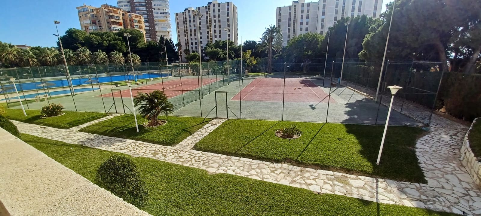 4 soveværelse Lejlighed til salg i Alicante by med swimmingpool garage - € 560.000 (Ref: 8776757)