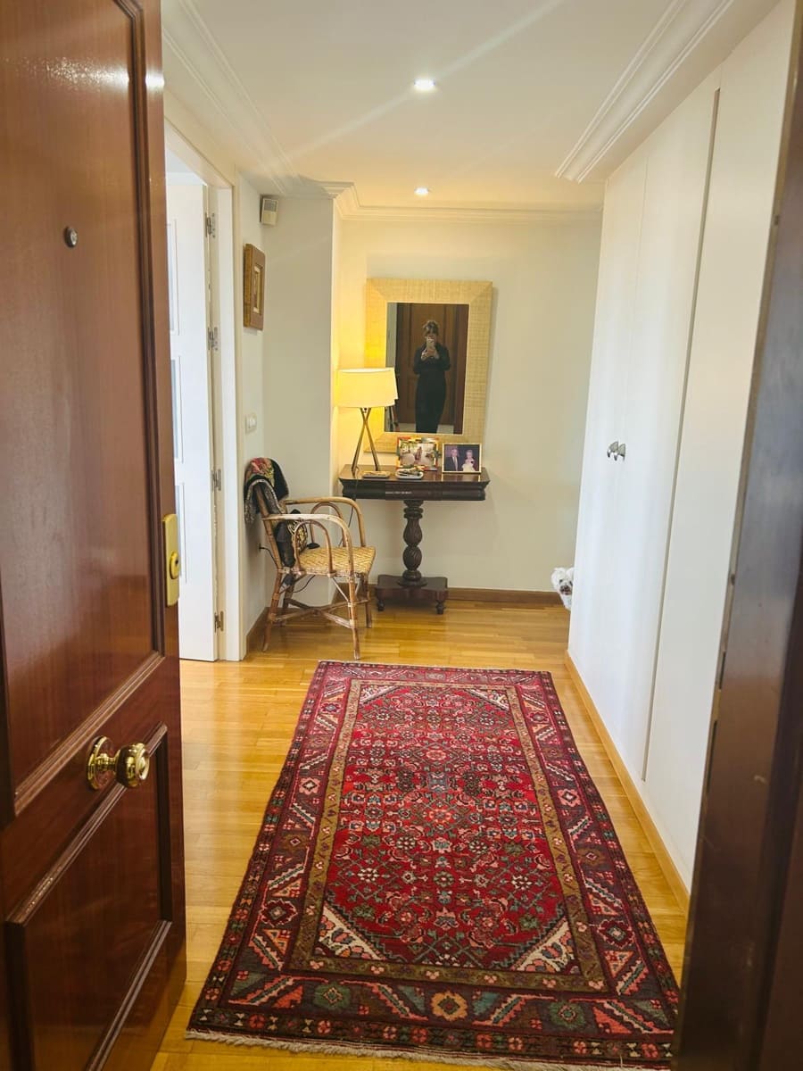 5 soveværelse Lejlighed til salg i Alicante by - € 635.000 (Ref: 8947134)