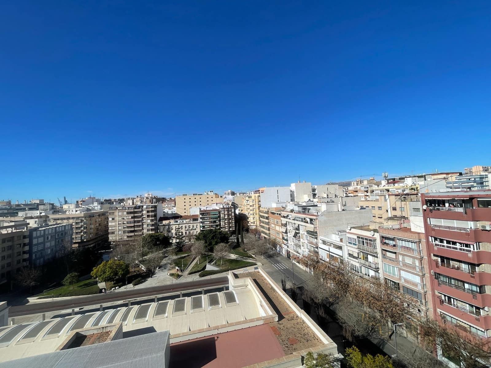 5 soveværelse Lejlighed til salg i Alicante by - € 635.000 (Ref: 8947134)