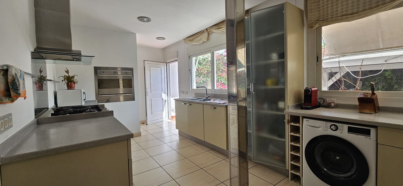 3 soveværelse Villa til salg i El Campello med swimmingpool garage - € 750.000 (Ref: 9064741)