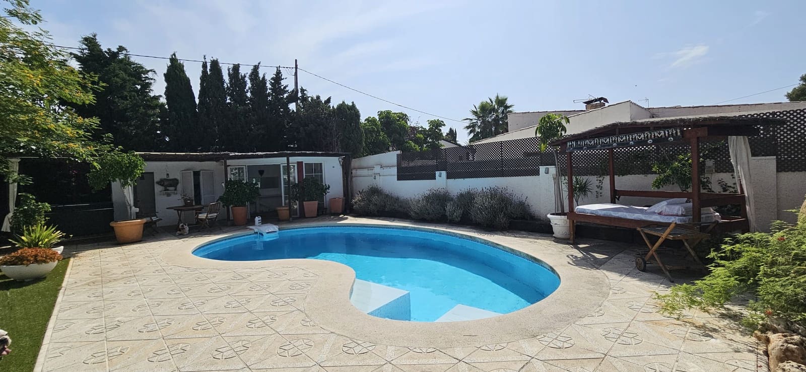3 soveværelse Villa til salg i El Campello med swimmingpool garage - € 750.000 (Ref: 9064741)